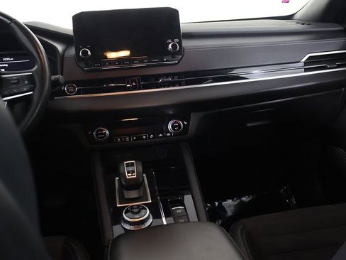 Used 2023 Mitsubishi Outlander SE Black Edition image 35