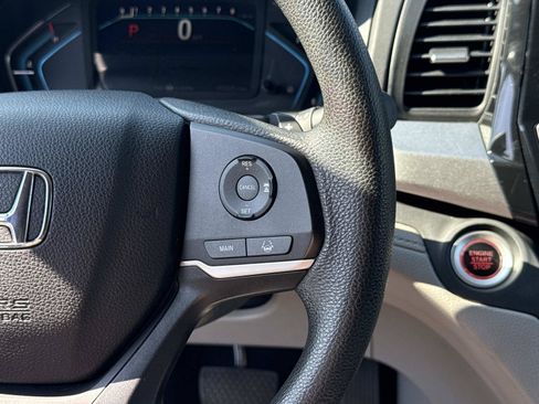 Used 2018 Honda Odyssey EX image 9