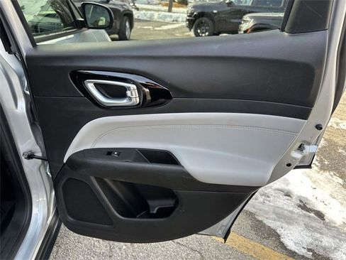 Certified 2024 Jeep Compass Limited image 25