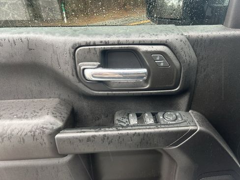 Used 2023 Chevrolet Silverado 2500 Custom w/ Custom Convenience Package image 19