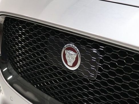 Used 2020 Jaguar F-PACE R-Sport AWD/4WD image 12