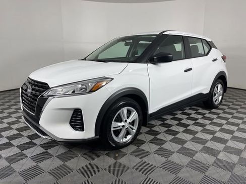 Used 2024 Nissan Kicks S image 5