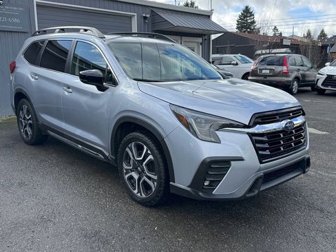 Used 2024 Subaru Ascent Limited w/ Technology Package image 6