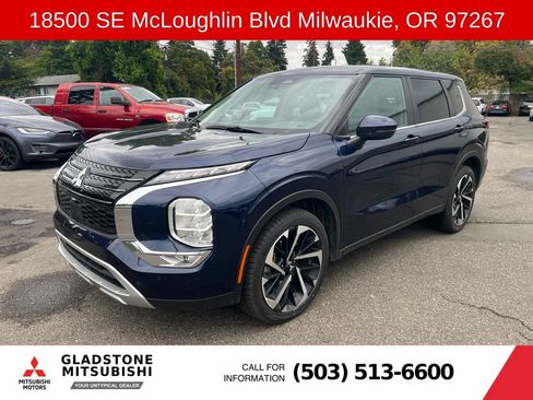 Used 2024 Mitsubishi Outlander SE FWD image 2