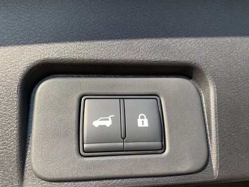 New 2026 Nissan Rogue SV image 5