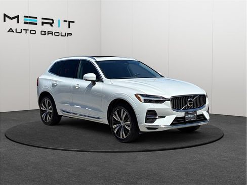 Used 2023 Volvo XC60 T8 Plus w/ Climate Package AWD/4WD image 1