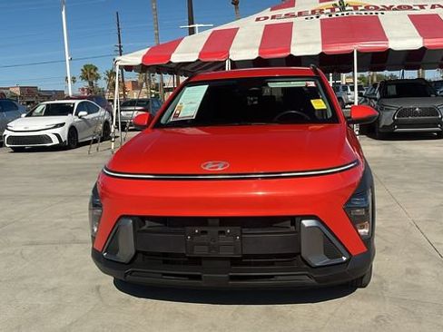Used 2024 Hyundai Kona SEL FWD image 2