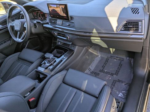 Used 2024 Audi SQ5 Premium Plus w/ Premium Plus Package image 29