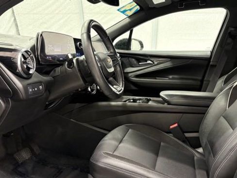 Used 2024 Chevrolet Blazer EV LT image 11