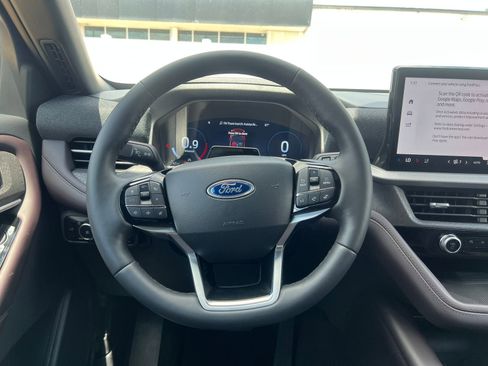 New 2026 Ford Explorer Platinum RWD image 25