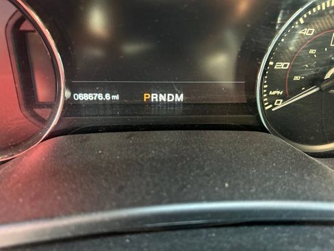 Used 2019 Ford F150 Lariat w/ Equipment Group 502A Luxury AWD/4WD image 8