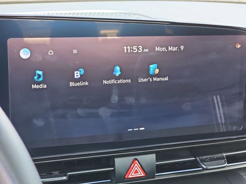 Certified 2025 Hyundai Elantra SEL image 23