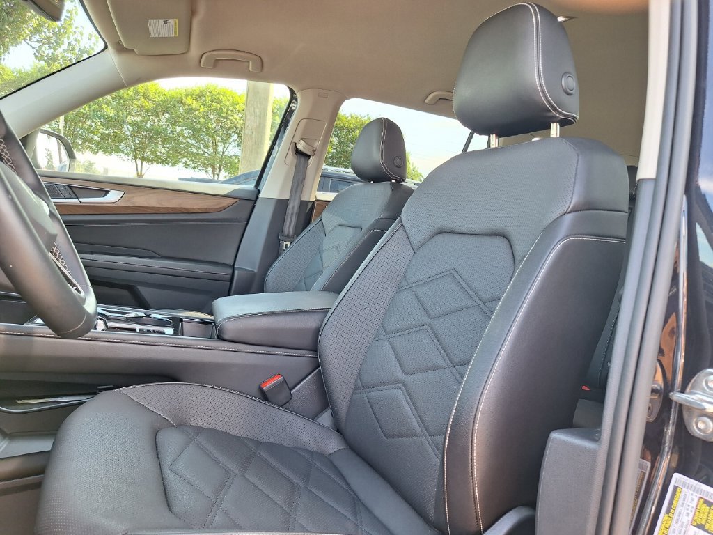 Used 2026 Volkswagen Atlas SE FWD image 22