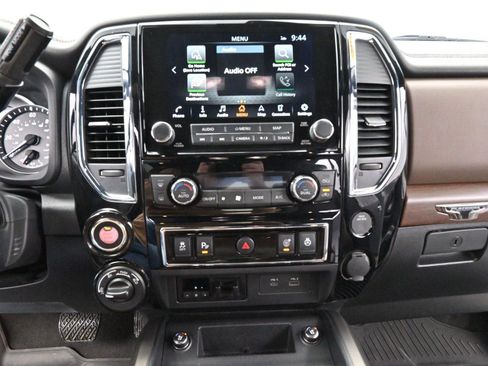 Used 2021 Nissan Titan Platinum Reserve w/ Moonroof Package image 23
