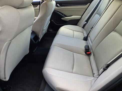 Used 2018 Honda Accord LX image 19