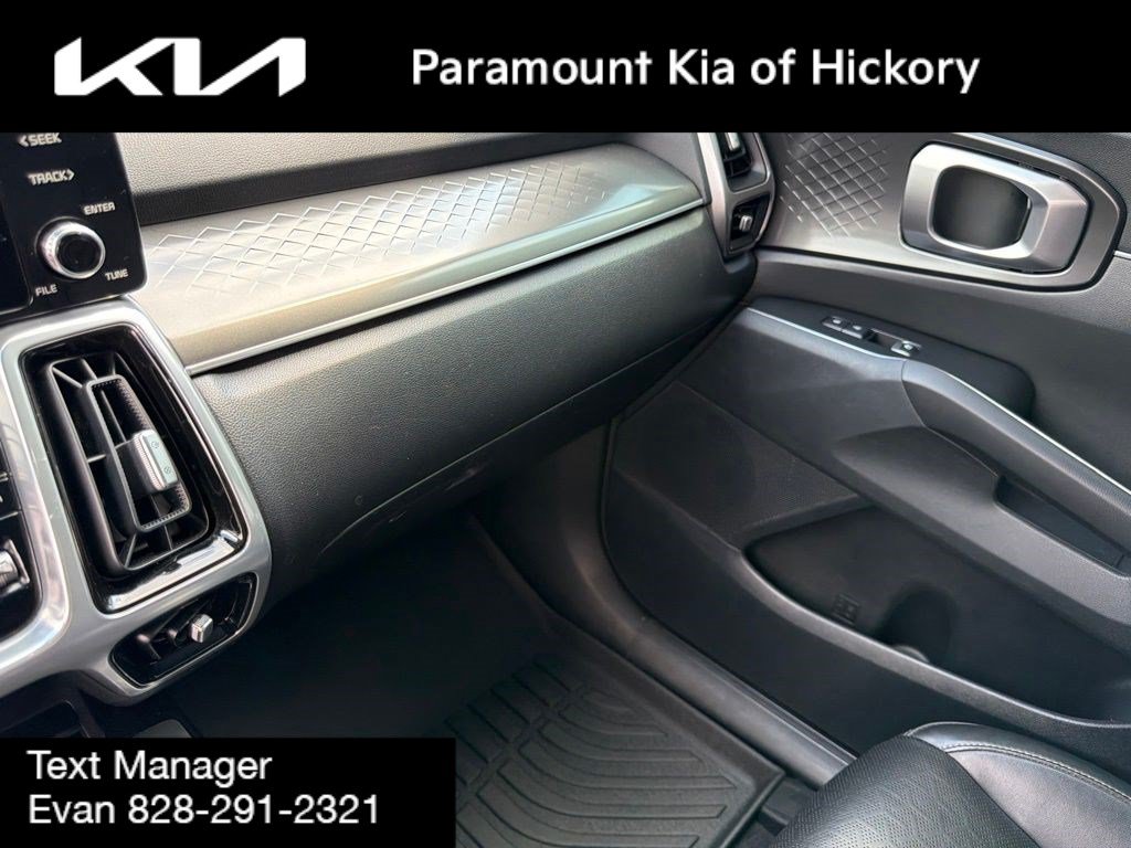 Used 2023 Kia Sorento S w/ Panoramic Sunroof Package FWD image 27