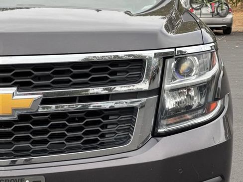 Used 2015 Chevrolet Suburban LT w/ Luxury Package RWD image 54