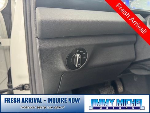 Used 2025 Volkswagen Jetta S FWD image 4