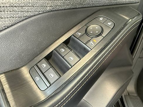 Used 2023 Nissan Rogue SV FWD image 33