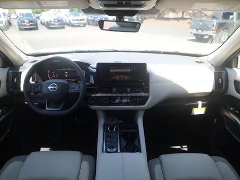 New 2026 Nissan Pathfinder SL AWD/4WD image 7