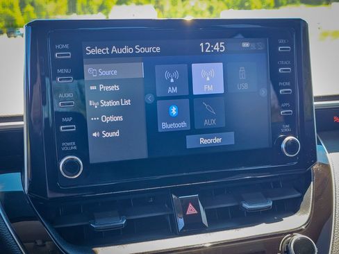Used 2020 Toyota Corolla LE FWD image 20