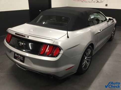 Used 2016 Ford Mustang Premium image 22