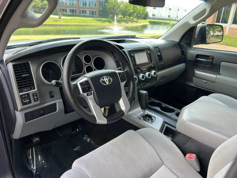 Used 2014 Toyota Sequoia SR5 RWD image 11