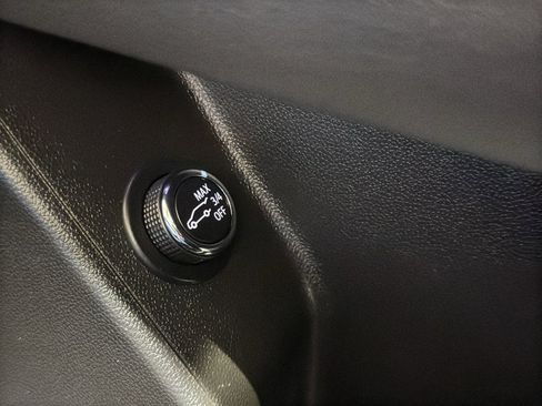 Used 2024 Cadillac XT6 Sport w/ Technology Package image 41