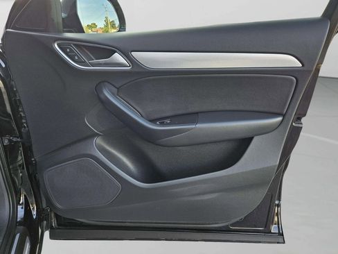 Used 2018 Audi Q3 2.0T Premium image 17