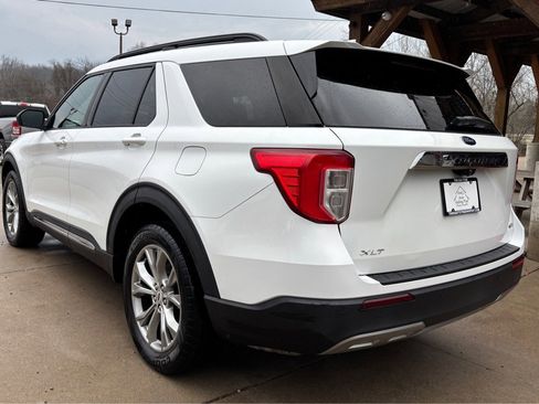 Used 2020 Ford Explorer XLT w/ Equipment Group 202A image 2