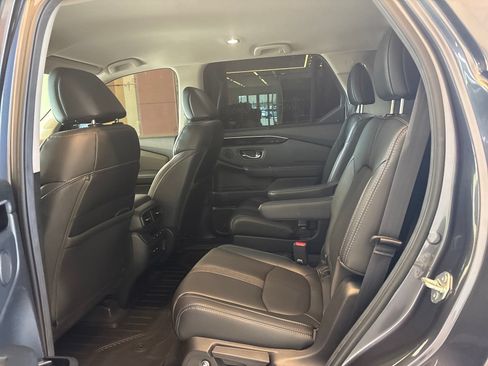 Certified 2024 Honda Pilot EX-L image 11