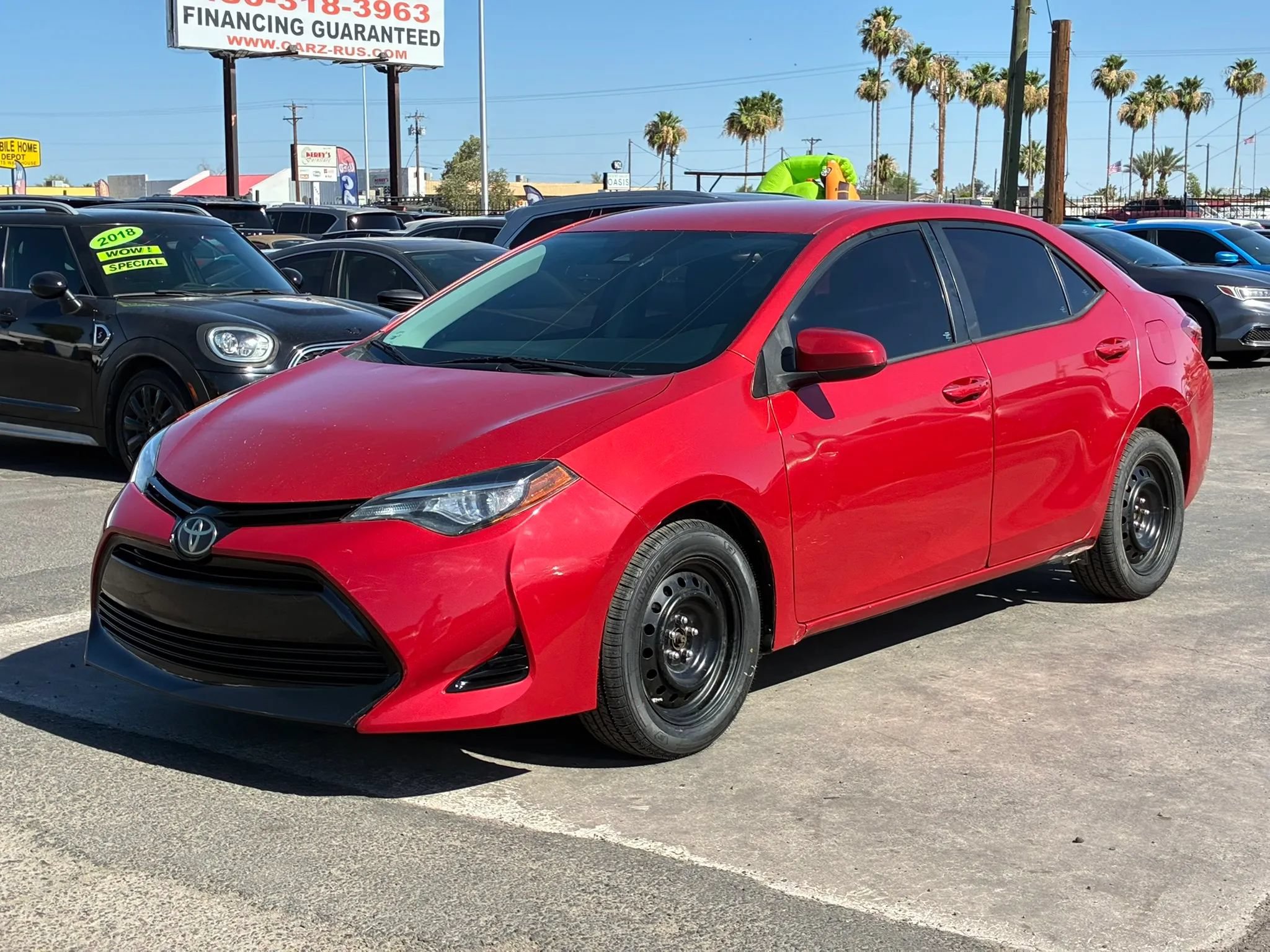 Used 2017 Toyota Corolla LE FWD image 2