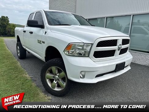 Used 2018 RAM 1500 Express w/ Express Value Package AWD/4WD image 1