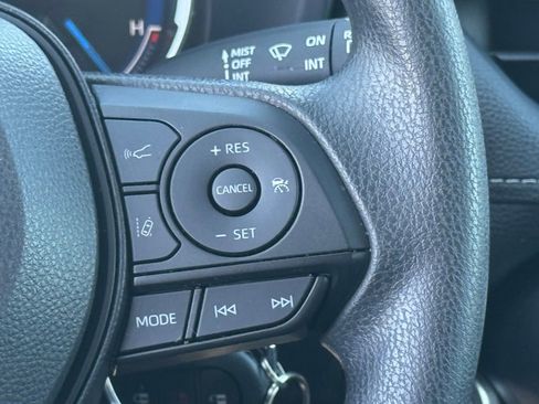 Used 2025 Toyota RAV4 LE image 23