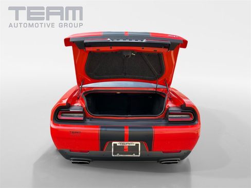 Used 2016 Dodge Challenger SRT w/ Technology Group image 13