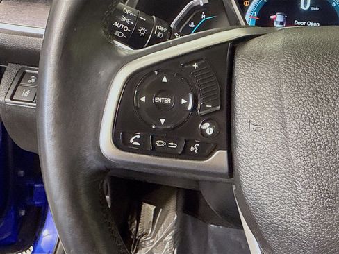 Used 2018 Honda Civic Touring image 14