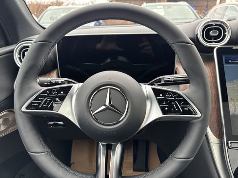 Used 2026 Mercedes-Benz GLC 300 4MATIC image 13