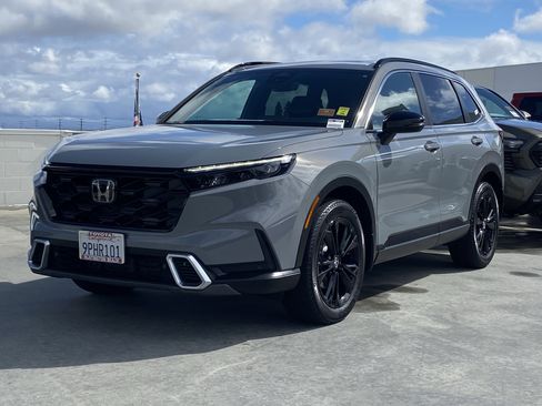 Used 2025 Honda CR-V Sport Touring image 6