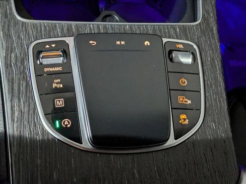 Used 2022 Mercedes-Benz GLC 300 4MATIC image 16