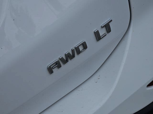 Used 2024 Chevrolet Equinox LT AWD/4WD image 12
