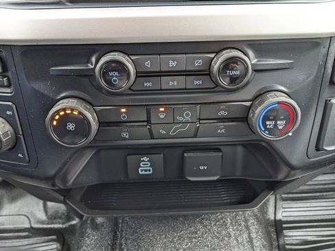 Used 2024 Ford F250 XL image 28