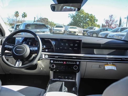 New 2026 Hyundai Tucson SEL image 17