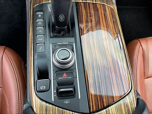 Used 2019 Maserati Levante S GranSport image 31