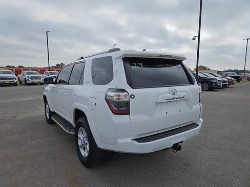 Used 2019 Toyota 4Runner SR5 image 3