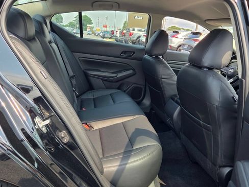 Used 2025 Nissan Altima 2.5 SV FWD image 15