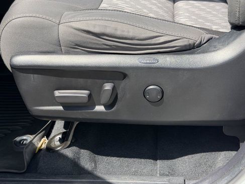 Used 2020 Toyota Tundra SR5 w/ SR5 Upgrade Package RWD image 14