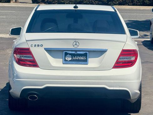 Used 2012 Mercedes-Benz C 250 Sedan image 2