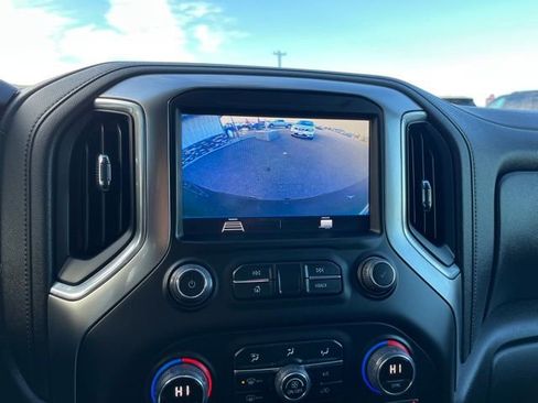Used 2022 Chevrolet Silverado 1500 RST w/ Z71 Off-Road Package AWD/4WD image 46