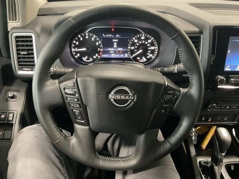 Used 2024 Nissan Frontier SV w/ SV Convenience Package image 13