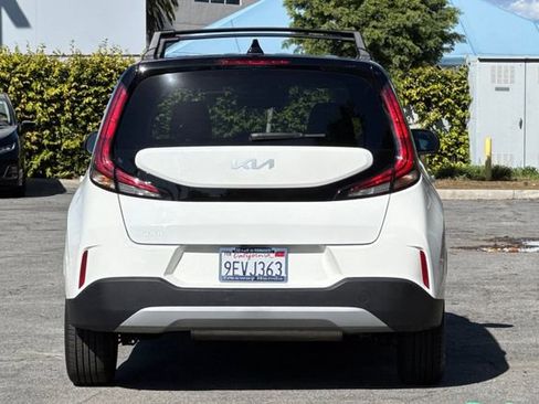 Used 2023 Kia Soul S image 5